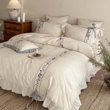 Cream Floral Ribbon Bedding Set